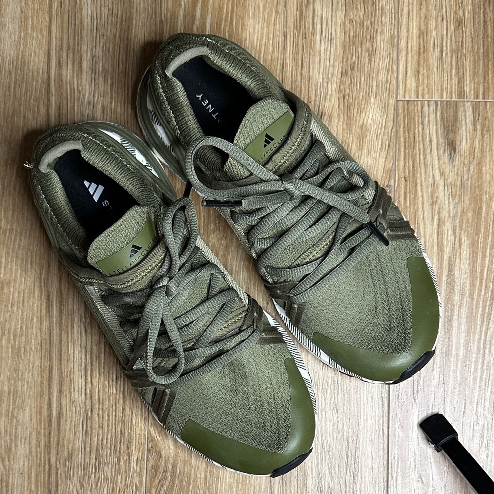 Adidas x Stella McCartney Ultraboost (Never Worn) - Picture 7 of 7